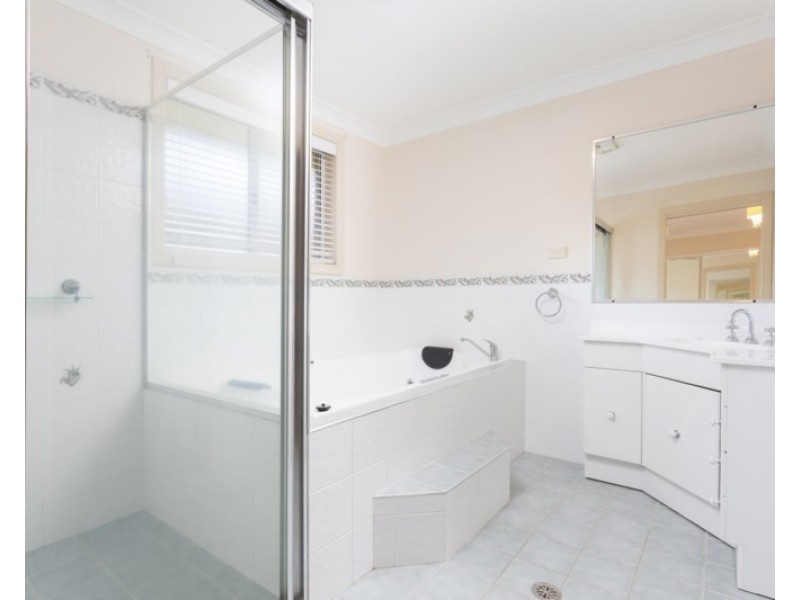 32 Talawong Drive, Taree NSW 2430