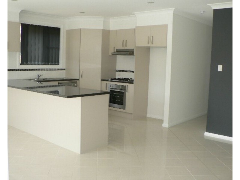 1/10 Melaleuca Place, Taree NSW 2430