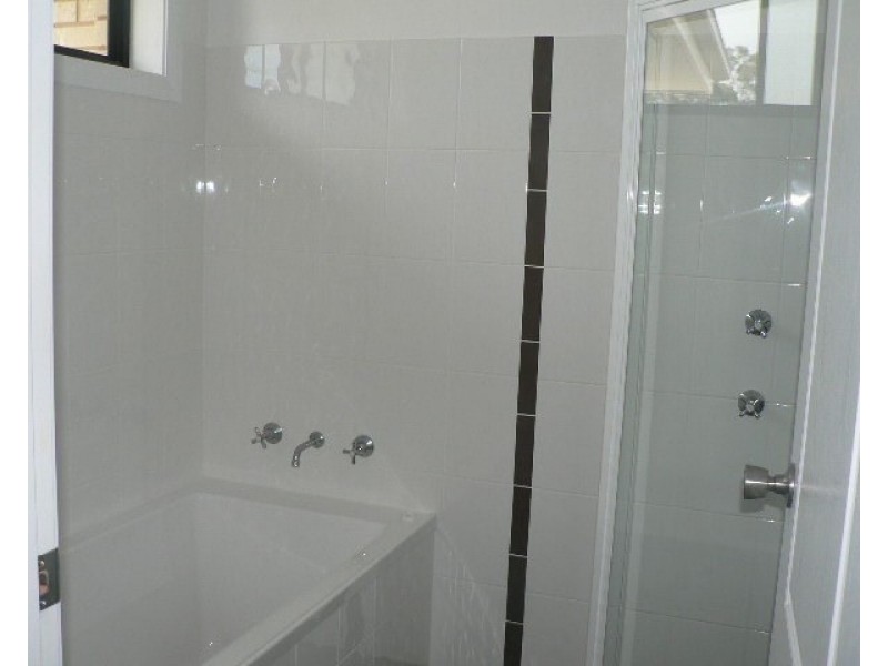 1/10 Melaleuca Place, Taree NSW 2430