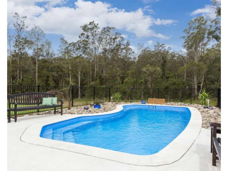 2 Treeview Drive, Rainbow Flat NSW 2430