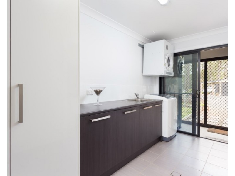 2 Treeview Drive, Rainbow Flat NSW 2430