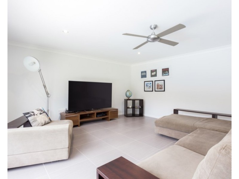 2 Treeview Drive, Rainbow Flat NSW 2430