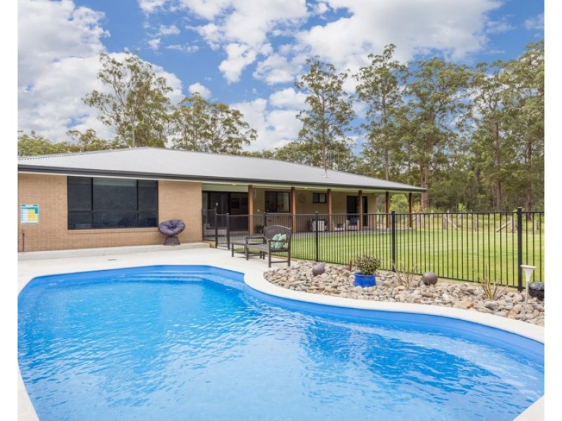 2 Treeview Drive, Rainbow Flat NSW 2430