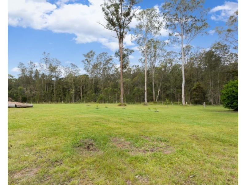 2 Treeview Drive, Rainbow Flat NSW 2430