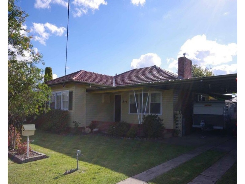 7 Pitt Street, Taree NSW 2430