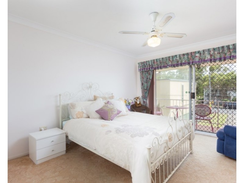 2/22 Old Bar Road, Old Bar NSW 2430