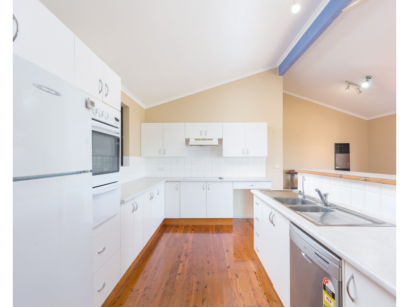 26 Maiden Avenue, Taree NSW 2430