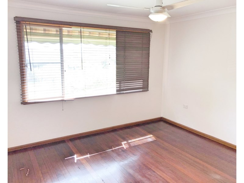 8 Wingham Road, Taree NSW 2430