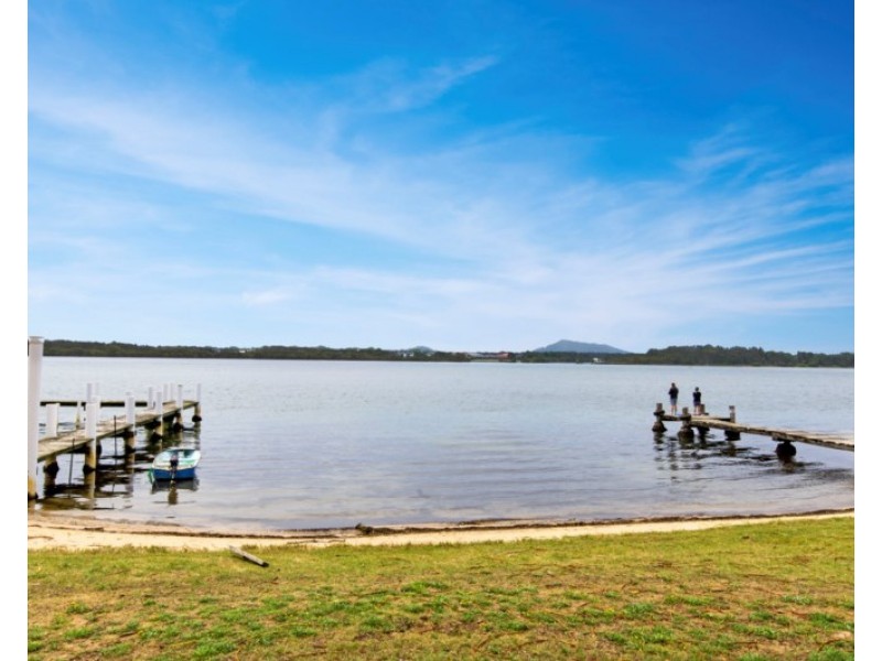 93 Main Street, Manning Point NSW 2430