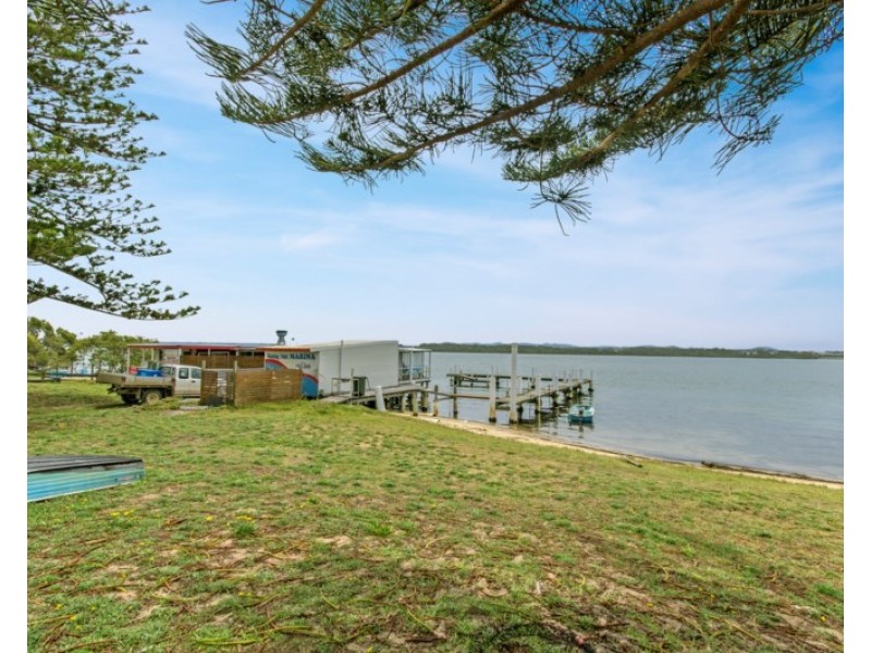 93 Main Street, Manning Point NSW 2430