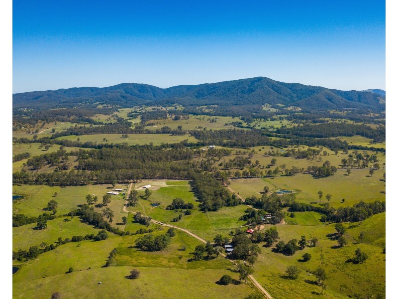 5691 The Bucketts Way, Burrell Creek NSW 2429