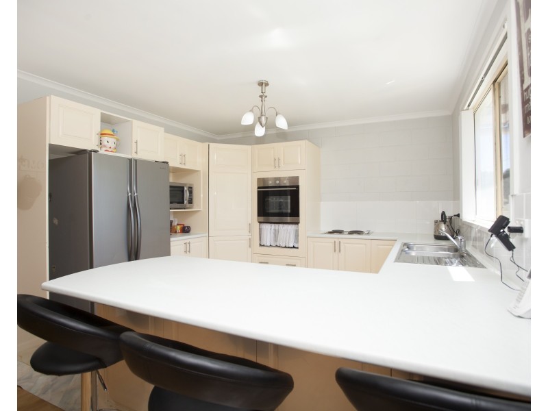 16 Petrie Street, Coopernook NSW 2426