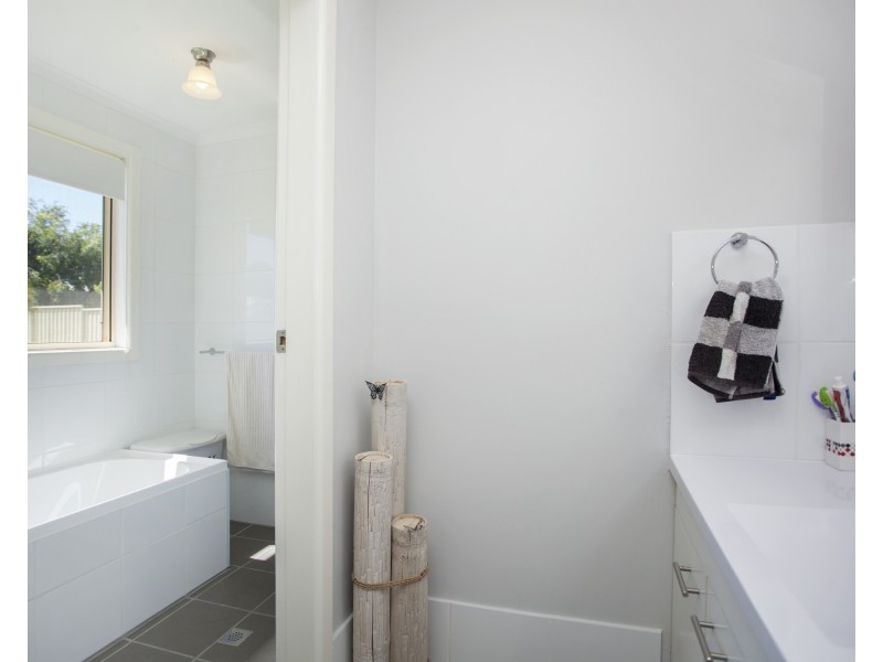 16 Petrie Street, Coopernook NSW 2426