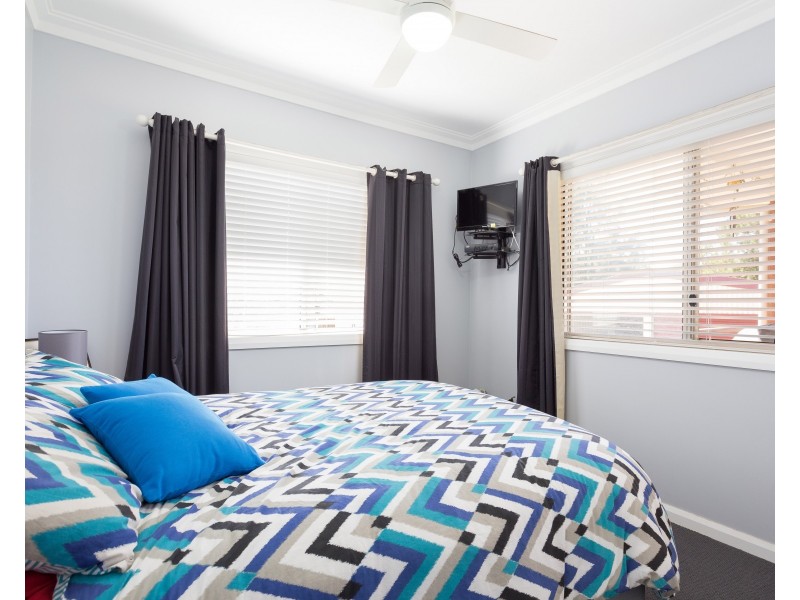 18 Mackay Street, Taree NSW 2430