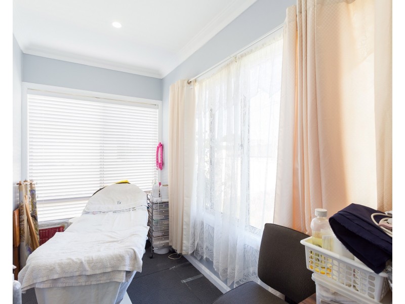 18 Mackay Street, Taree NSW 2430