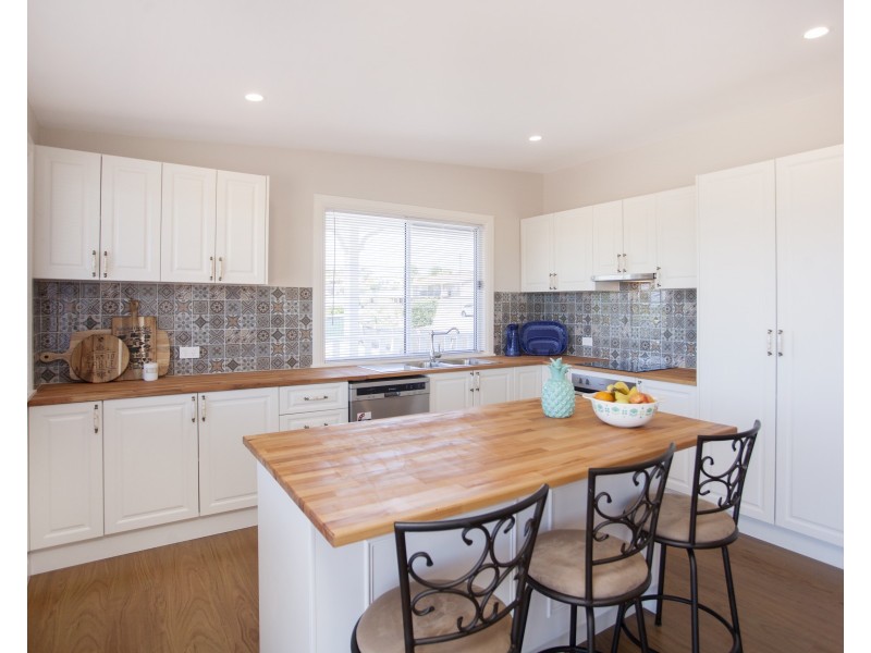 27 Killawarra Street, Wingham NSW 2429