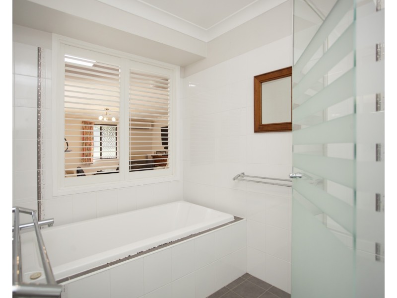 12 Bahanas Close, Wingham NSW 2429