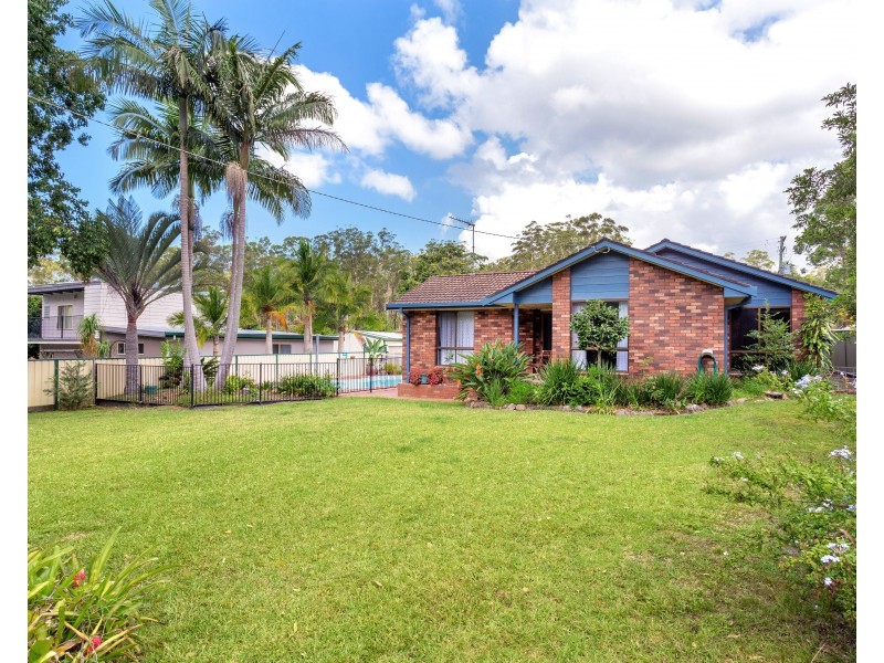 12 Kookaburra Drive, Taree NSW 2430
