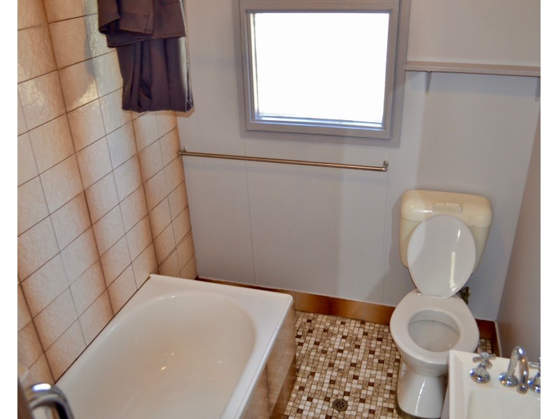 7 Valerie Street, Taree NSW 2430