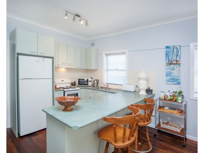 19 Robertson Street, Taree NSW 2430