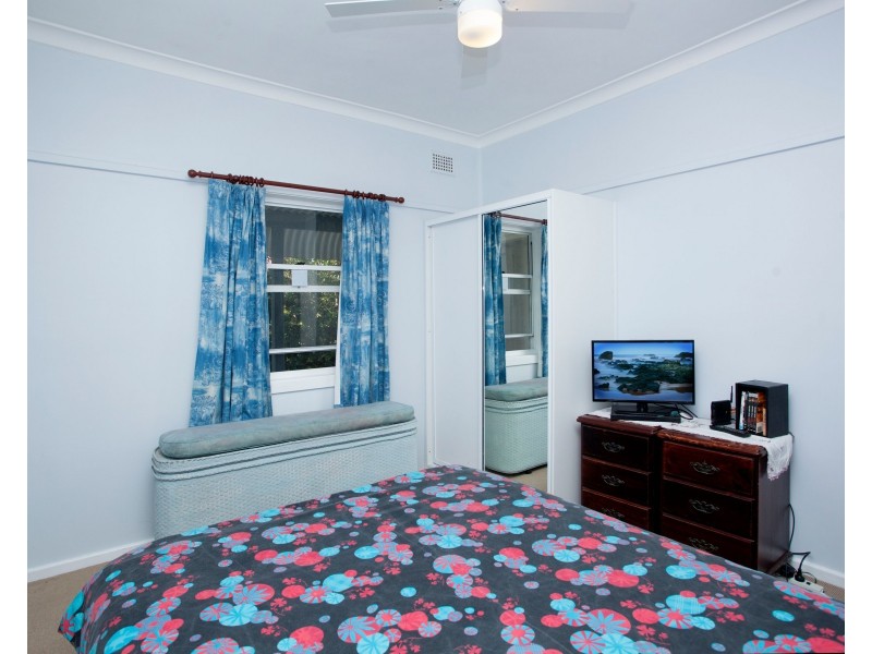 19 Robertson Street, Taree NSW 2430