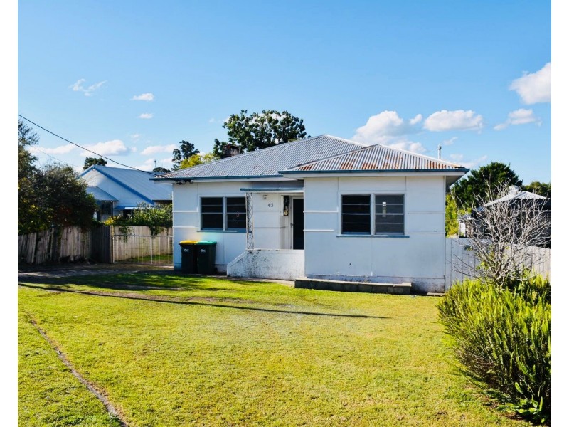 43 Wingham Road, Taree NSW 2430