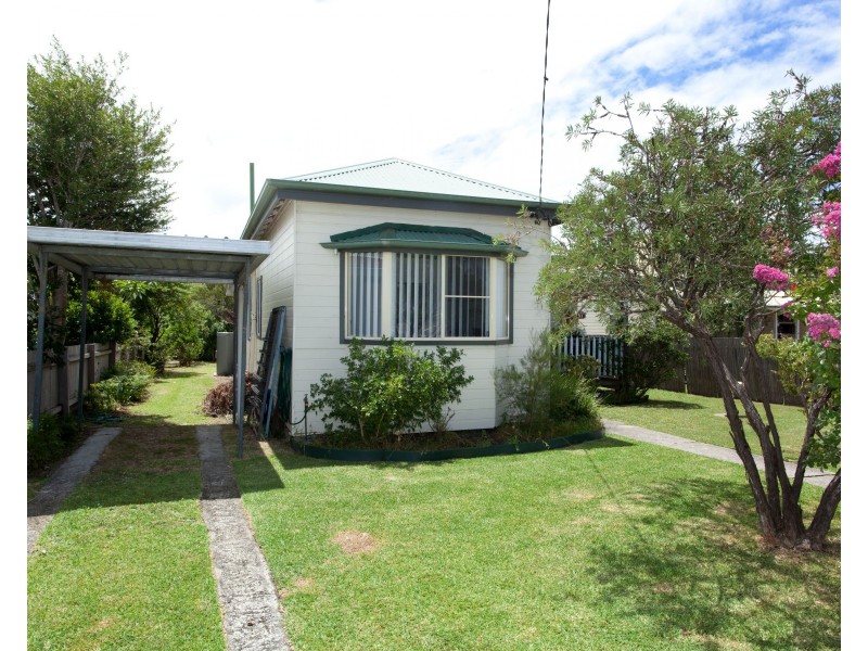 11 Olympia Street, Taree NSW 2430