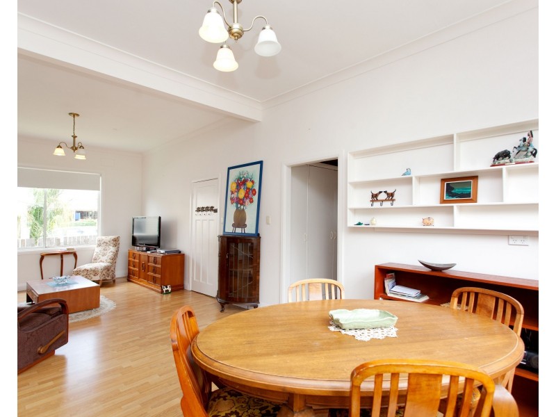 11 Olympia Street, Taree NSW 2430