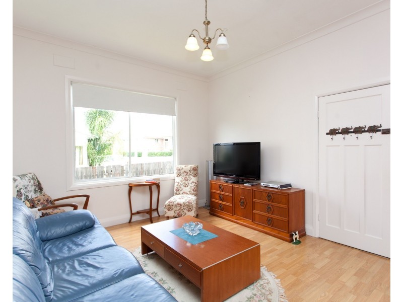 11 Olympia Street, Taree NSW 2430