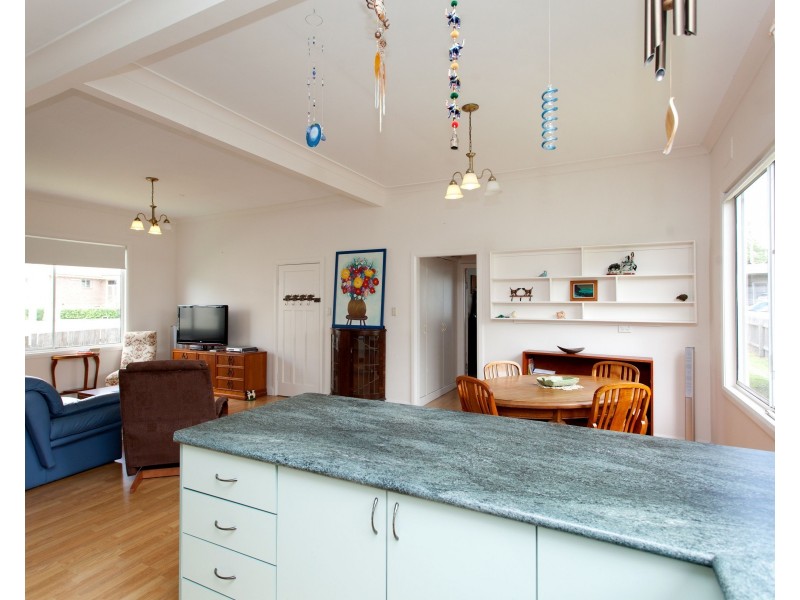 11 Olympia Street, Taree NSW 2430