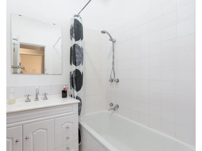 27 Robertson Street, Taree NSW 2430