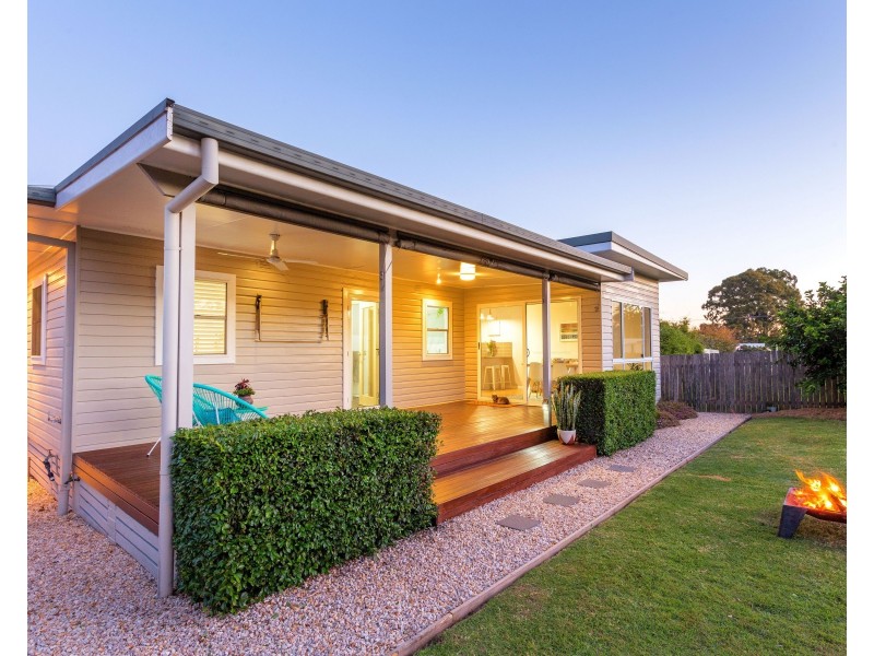 27 Robertson Street, Taree NSW 2430