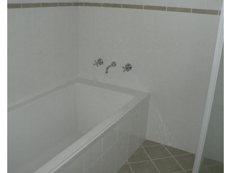 2/10 Melaleuca Place, Taree NSW 2430