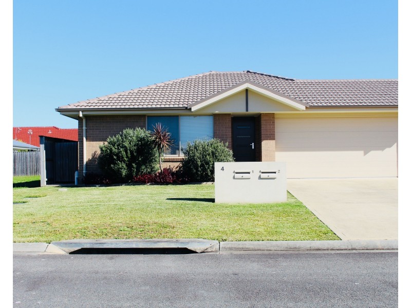 1/4 Rob Roy Place, Harrington NSW 2427