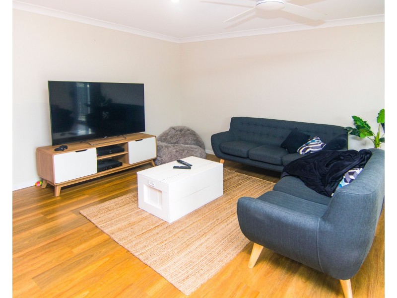 38 Ivy Crescent, Old Bar NSW 2430