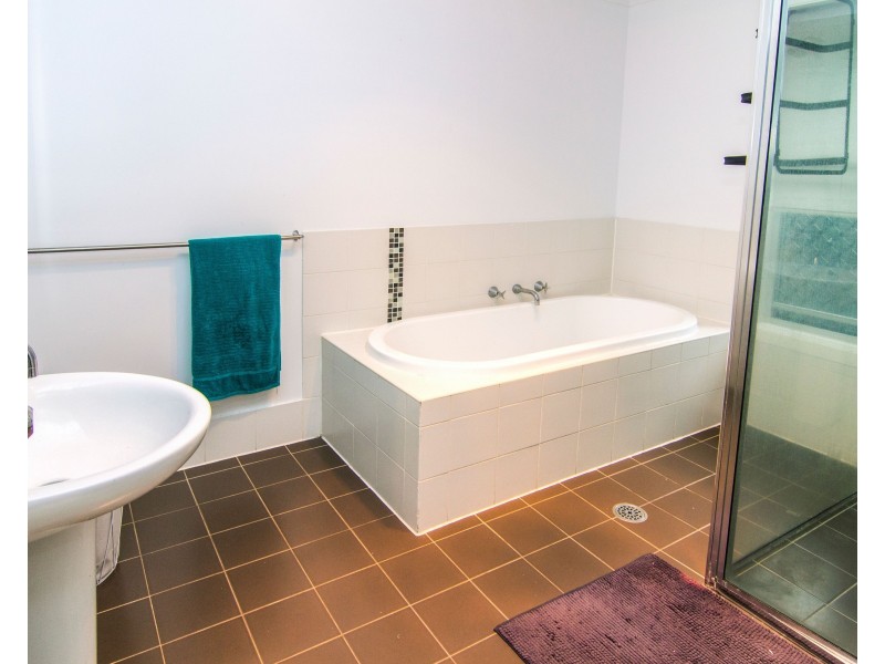 38 Ivy Crescent, Old Bar NSW 2430