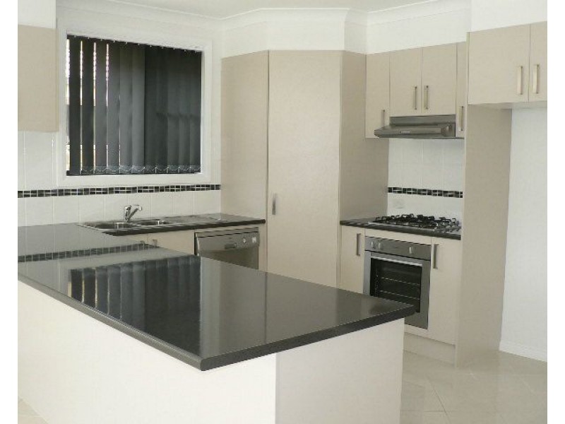 1/10 Melaleuca Place, Taree NSW 2430