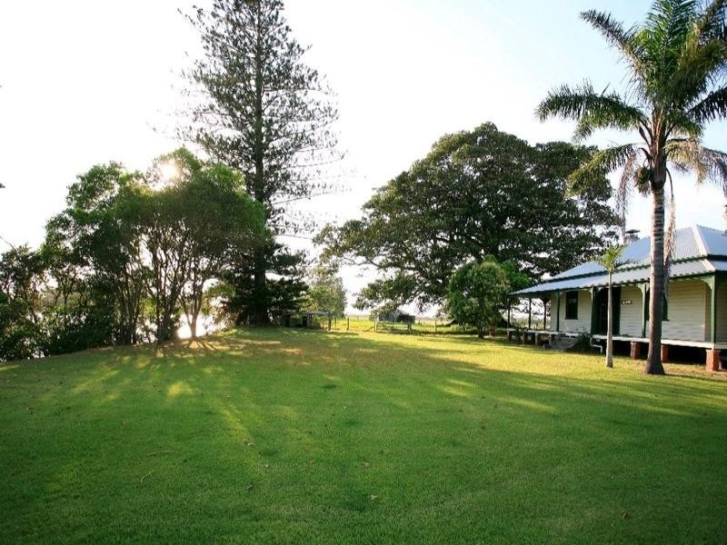Oxley Island NSW 2430