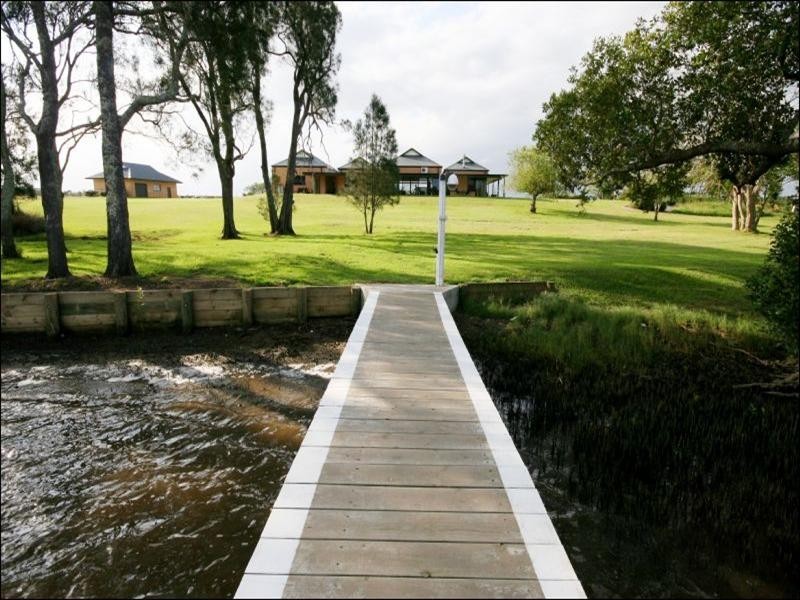 Oxley Island NSW 2430