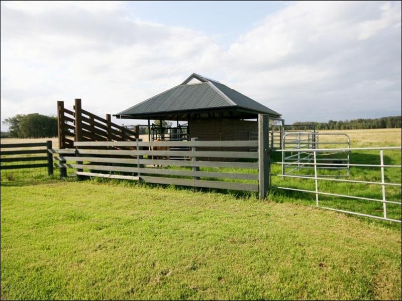 Oxley Island NSW 2430