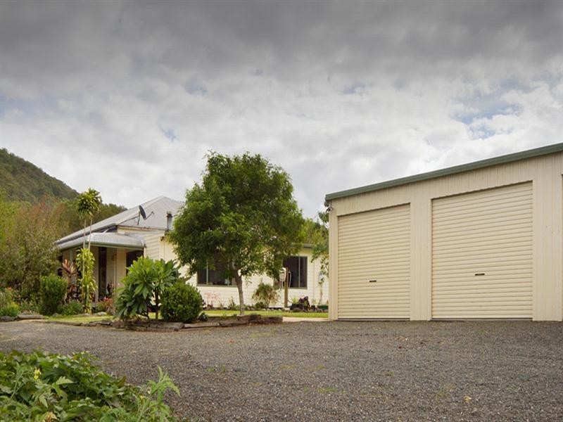 “Carinya” 916 Mooral Creek Road, Wingham NSW 2429