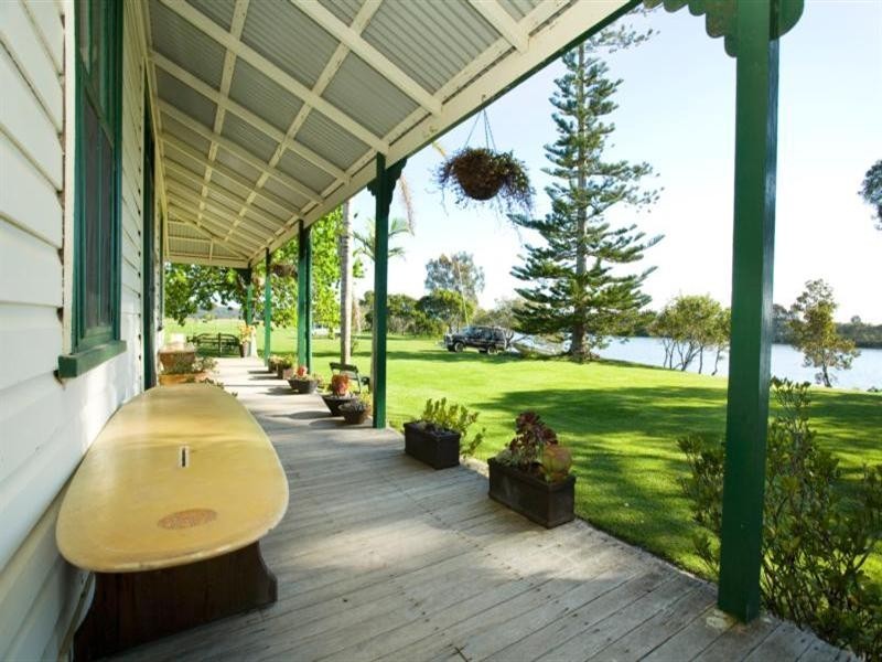 Oxley Island NSW 2430