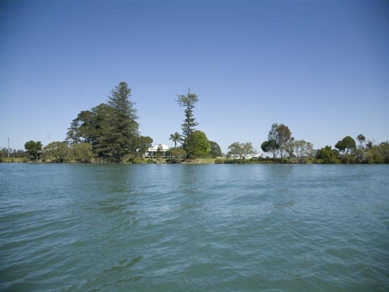 Oxley Island NSW 2430