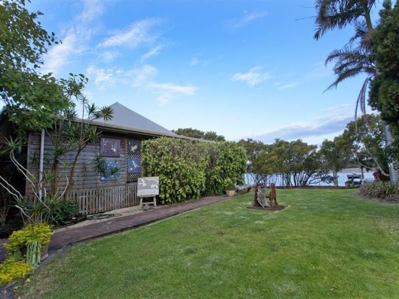 Oxley Island NSW 2430