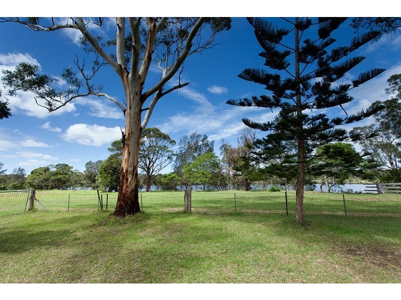 319 Manning Point Road, Oxley Island NSW 2430