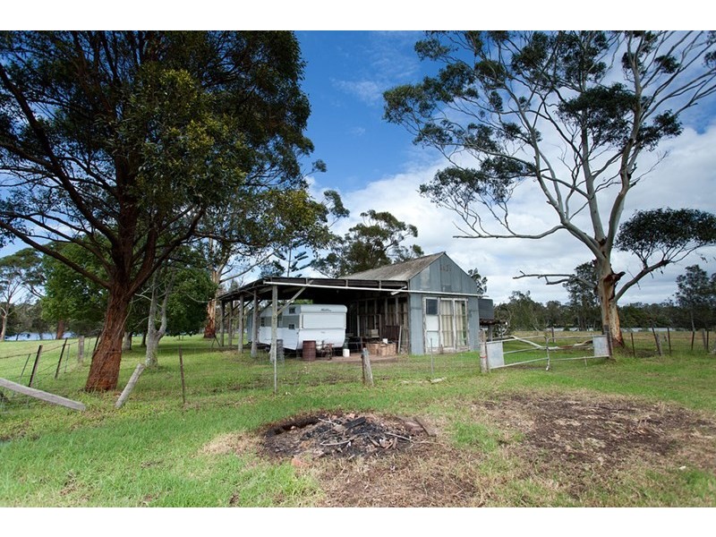 319 Manning Point Road, Oxley Island NSW 2430