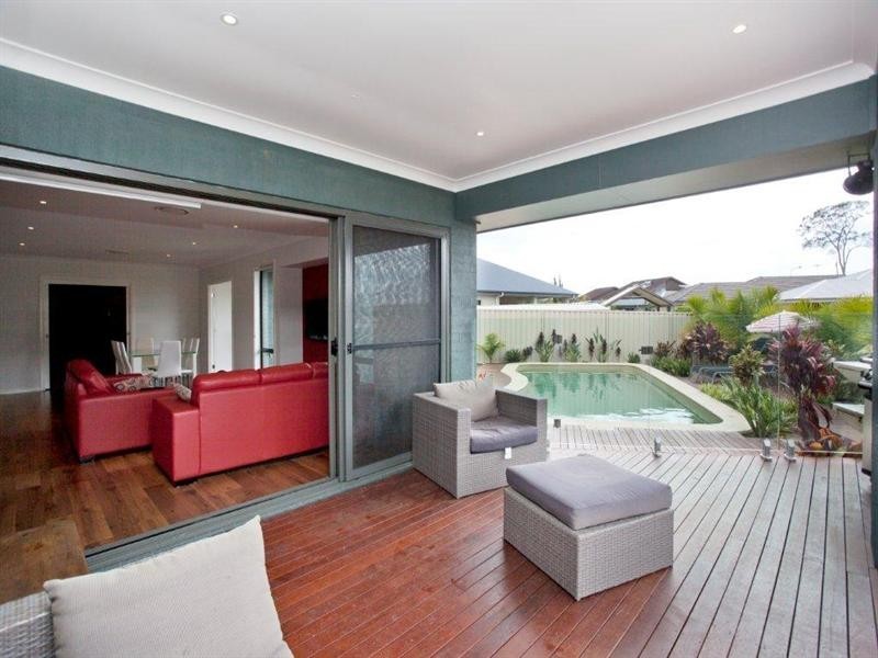 9 John Armstrong Close, Taree NSW 2430