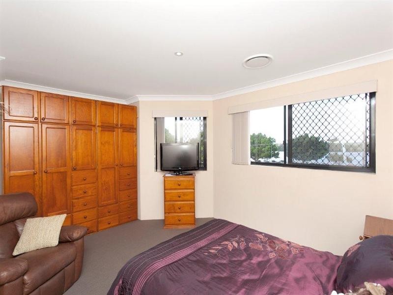 1/225-227 Victoria Street, Taree NSW 2430