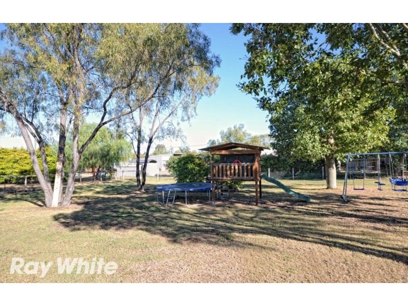 19 Moriarty Street, Banana QLD 4702