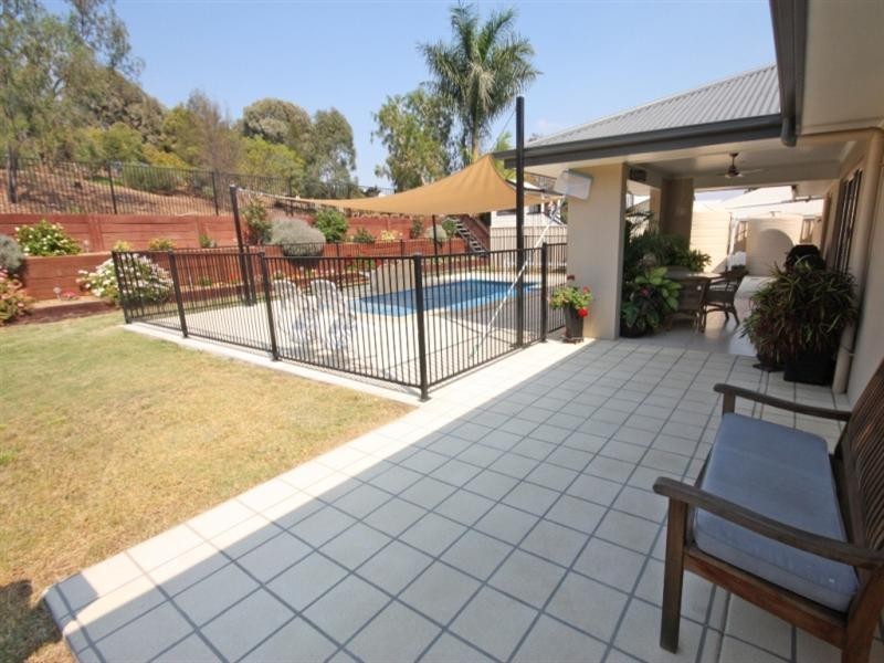 40 Paroz Crescent, Biloela QLD 4715